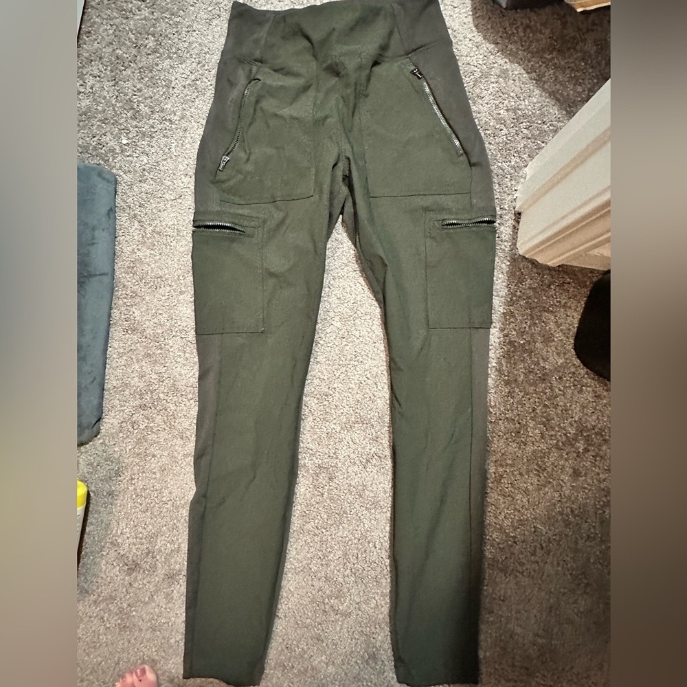 Athleta workout cargo tights